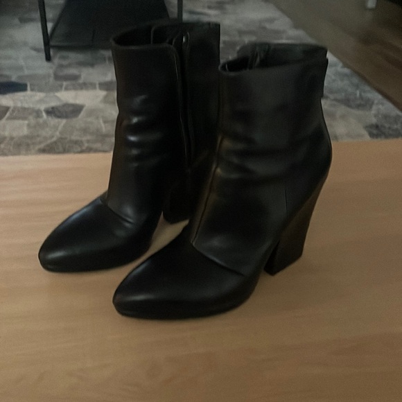 Vince Luisa boot - Picture 2 of 5